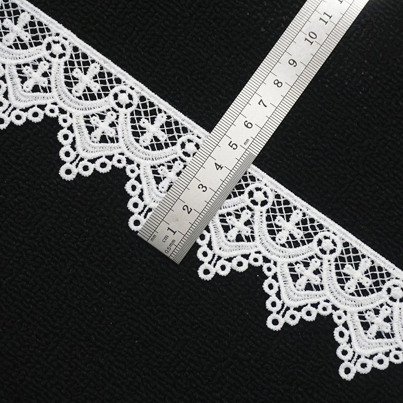 Custom New White Embroidered Lace Fabric Trim Ribbon Water Soluble Guipure Lace Trimming for Sewing