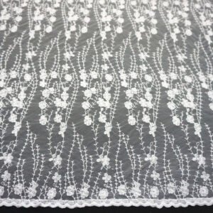 New design flower embroidery mesh fabric white lace water-soluble fabric for women's dress