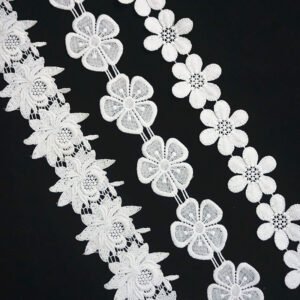 Factory customized 3D floral polyester water-soluble soft embroidered lace border trim for ladies dress clothes trimming