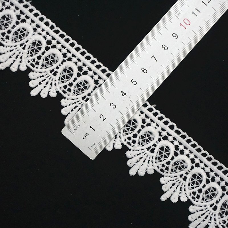 Custom New White Embroidered Lace Fabric Trim Ribbon Water Soluble Guipure Lace Trimming for Sewing