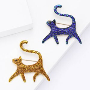 luxury anime brooch pin animal cat brooch for clothes decoration