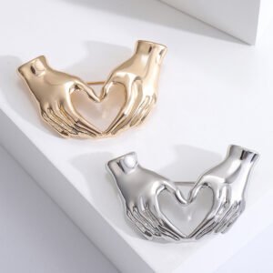 Creative Retro Simple Elegant Retro Brooch Hands Showing Heart Brooch Accessories